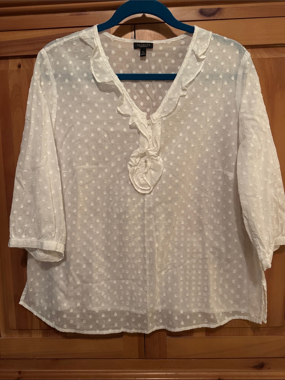 🐷 Talbots Petite Swiss Dot White Ruffle V-Neck Blouse
